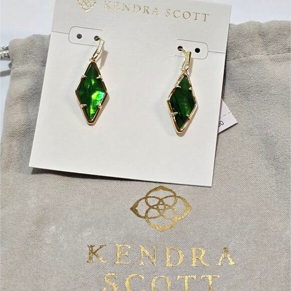 Kendra Scott Kinsley Drop Earrings In Kelly Green New! - Picture 5 of 8